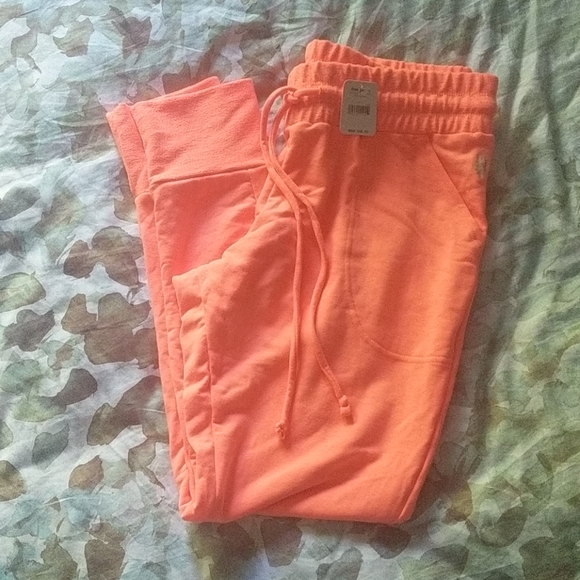 NWT ✨ Free People L neon coral skinny joggers - Picture 2 of 6